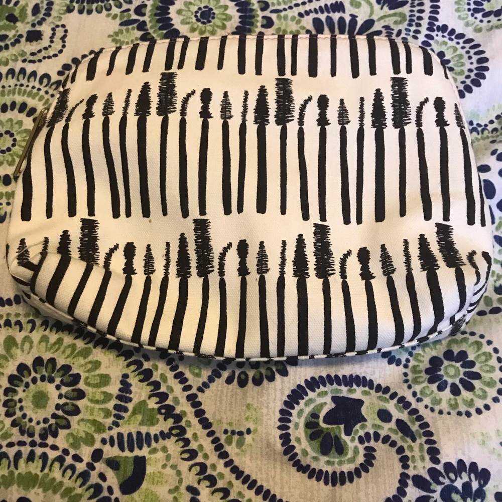 Make up bag - Picture 2 of 2